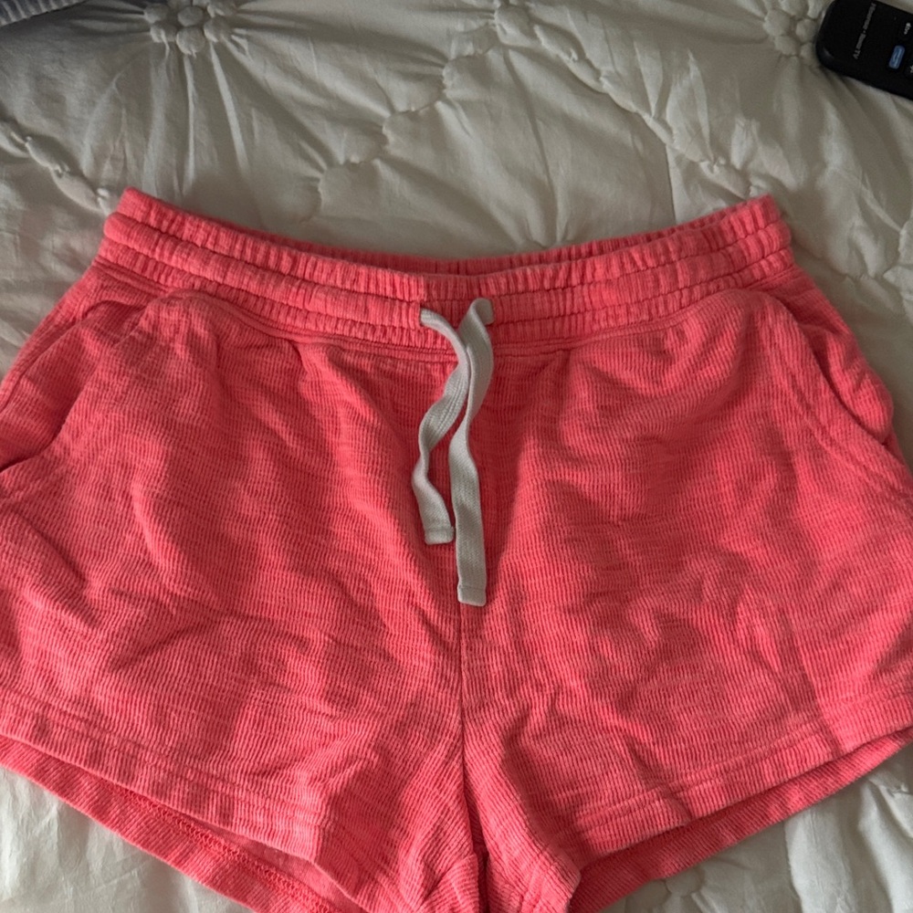 Coral Aerie Shorts!! Size small!